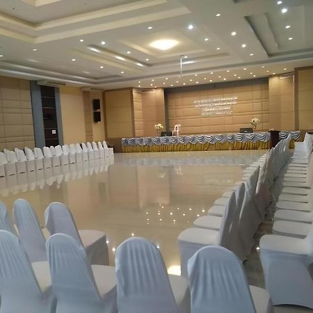 S-Tawan Hotel & Convention Махасаракхам Экстерьер фото