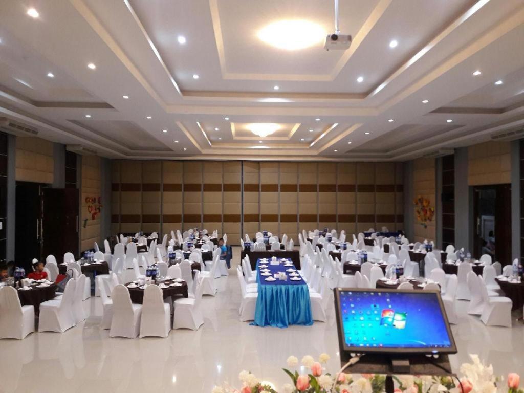 S-Tawan Hotel & Convention Махасаракхам Экстерьер фото